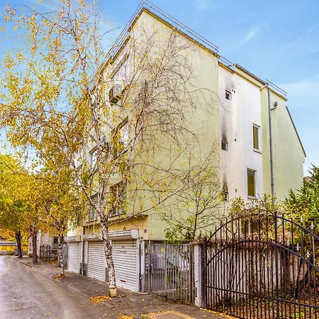 Quiet Near The Center By Flat Mаnager プロヴディフ