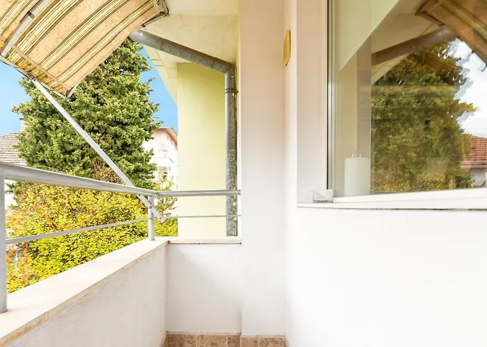 Quiet Near The Center By Flat Mаnager Plovdiv