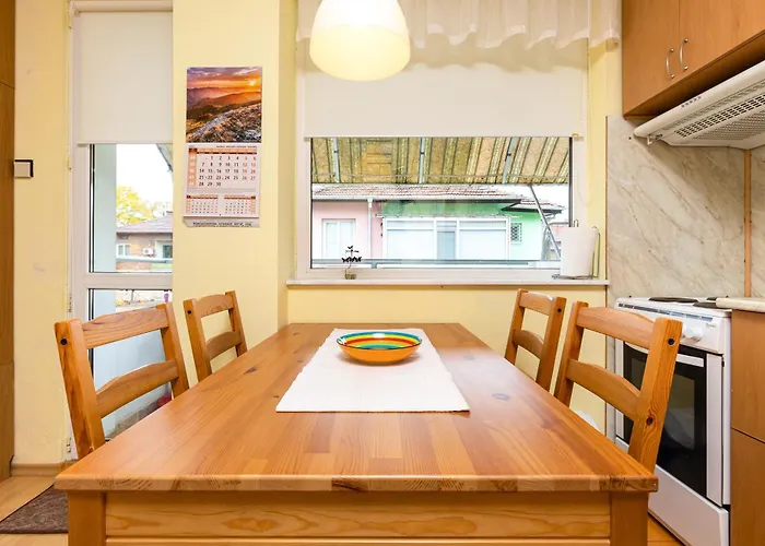 Quiet Near The Center By Flat Mаnager 普罗夫迪夫